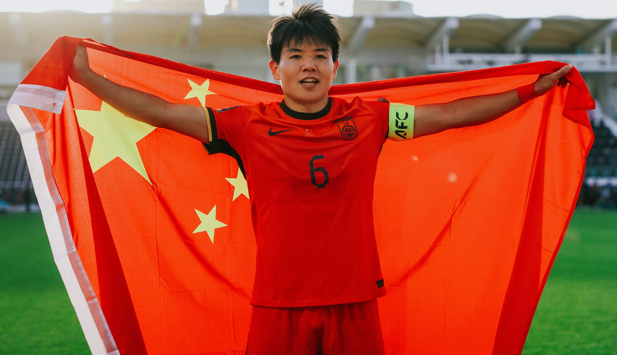 开云体育官网-好事成双的上海海港，杨希之后还有好消息