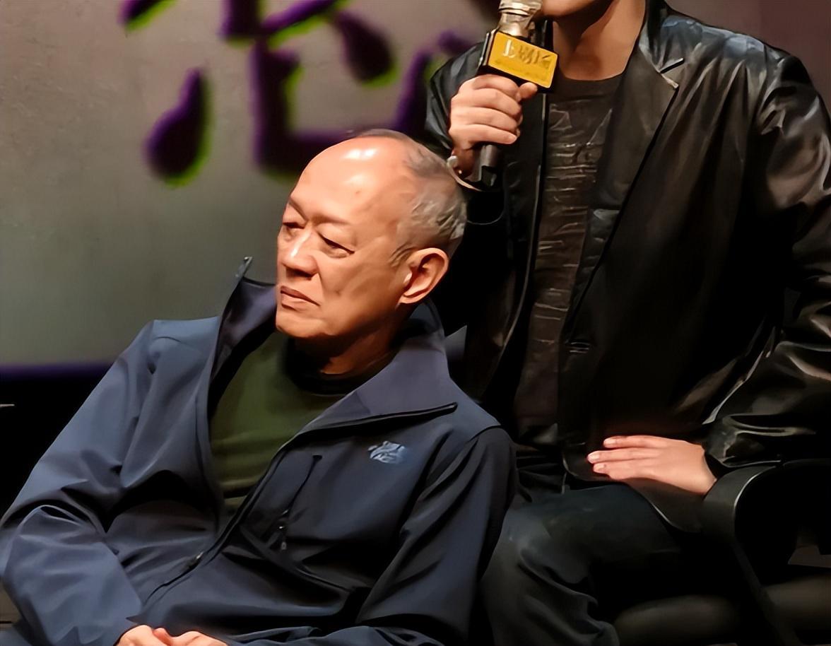 老戏骨上海再聚首，李立群满脸痘坑，金士杰干瘪，林依晨板牙抢镜