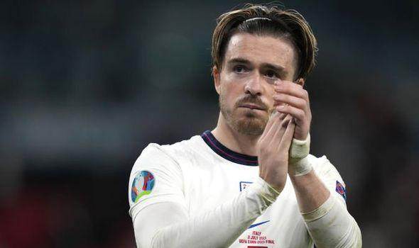 开云体育app-格里利什1亿很贵吗？费迪南德建议利物浦截胡曼城