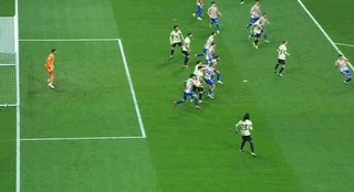 弗利克巴萨生涯最惨一败，手工越位线划掉巴萨进球